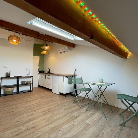 Chaleureux studio mansardé - cœur de ville de Sète Extérieur photo