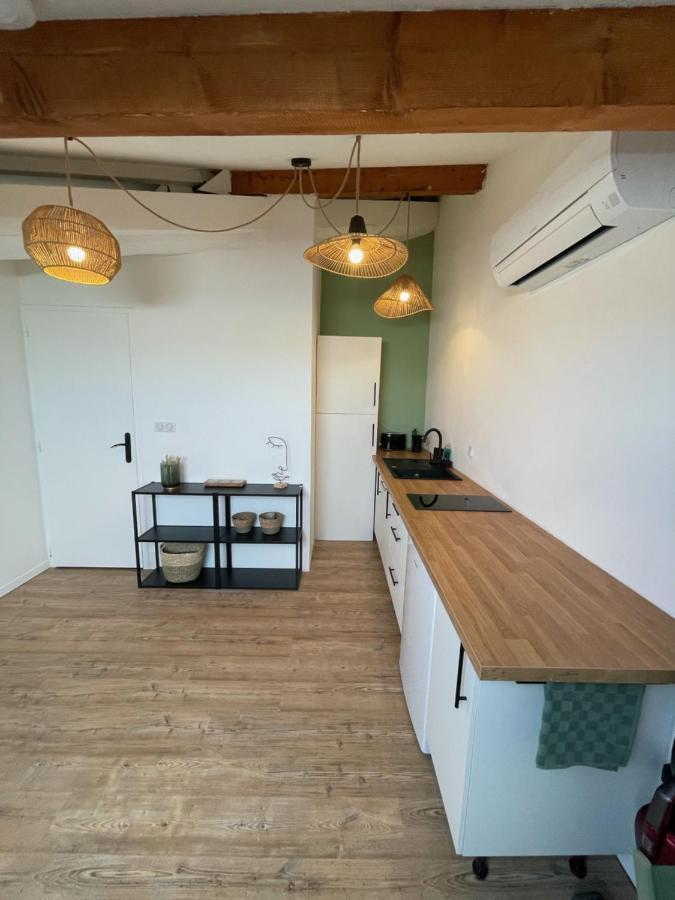 Chaleureux studio mansardé - cœur de ville de Sète Extérieur photo