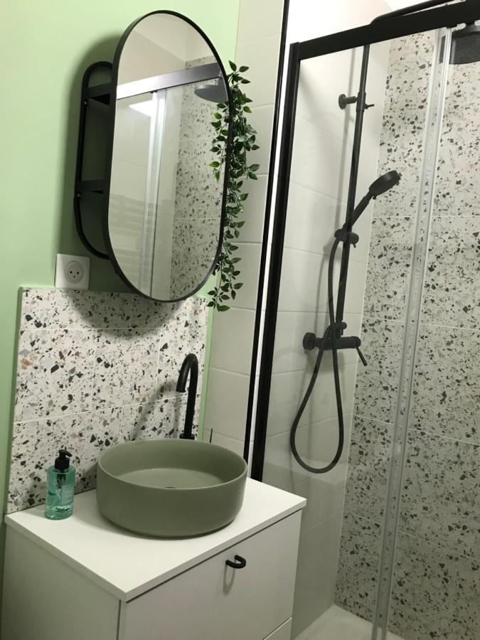 Chaleureux studio mansardé - cœur de ville de Sète Extérieur photo