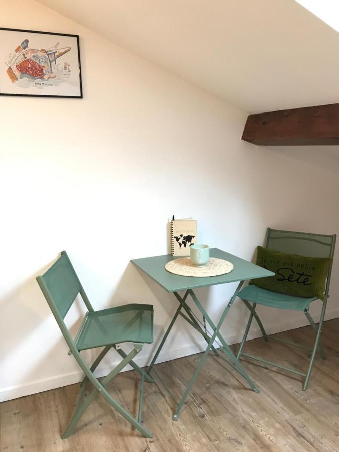 Chaleureux studio mansardé - cœur de ville de Sète Extérieur photo